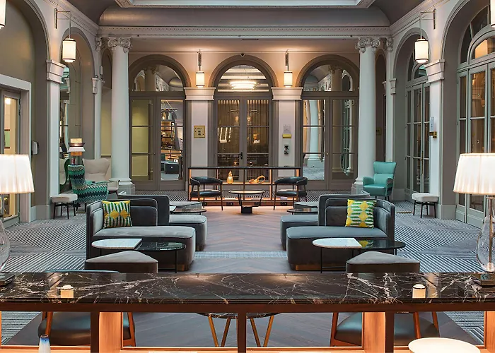 Hotel Marriott Opera Ambassador 4*