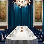 Marriott Opera Ambassador Hotel