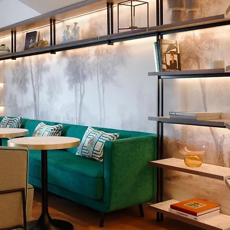 Marriott Opera Ambassador