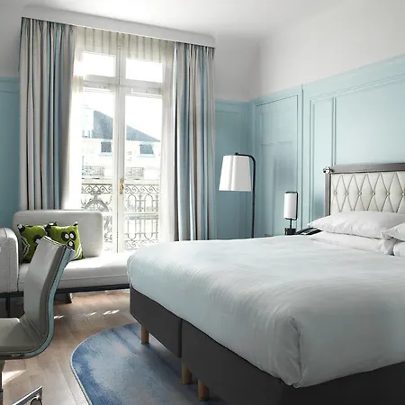 Marriott Opera Ambassador 4*