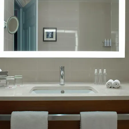 Hotel Marriott Opera Ambassador