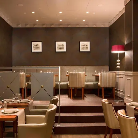 Marriott Opera Ambassador 4*
