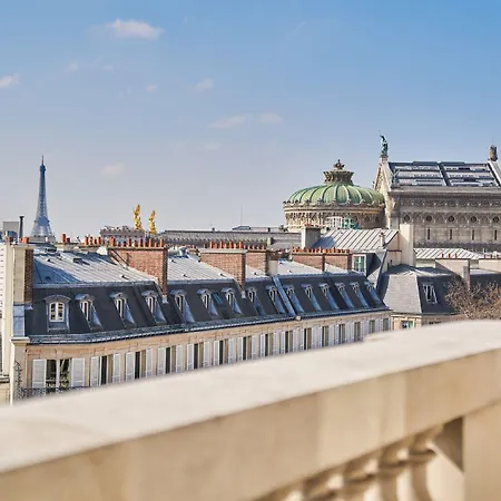 Marriott Opera Ambassador 4*