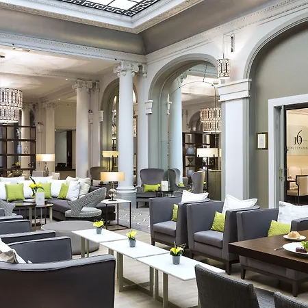 Marriott Opera Ambassador מלון 4*