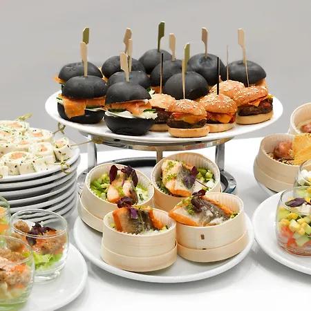 Marriott Opera Ambassador 4*