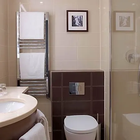 Hotel Marriott Opera Ambassador 4*