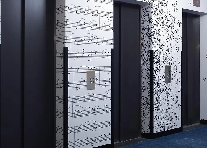 Marriott Opera Ambassador