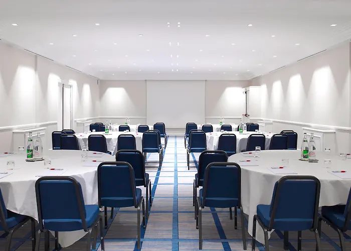 Marriott Opera Ambassador Hotel 4*