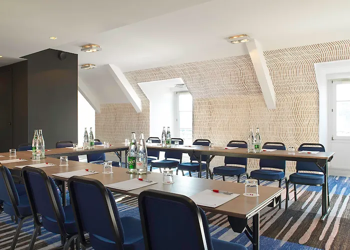 Hotel Marriott Opera Ambassador 4*