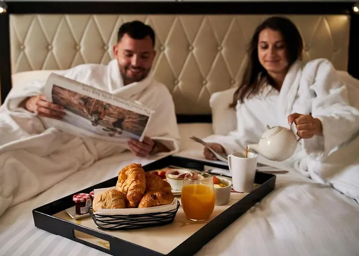 Marriott Opera Ambassador 4*