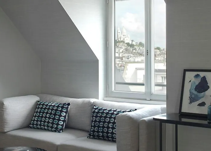 Hotel Marriott Opera Ambassador 4*