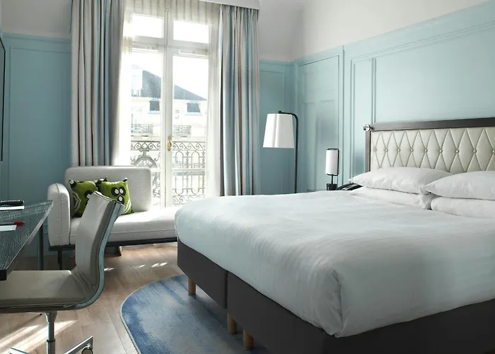 Marriott Opera Ambassador