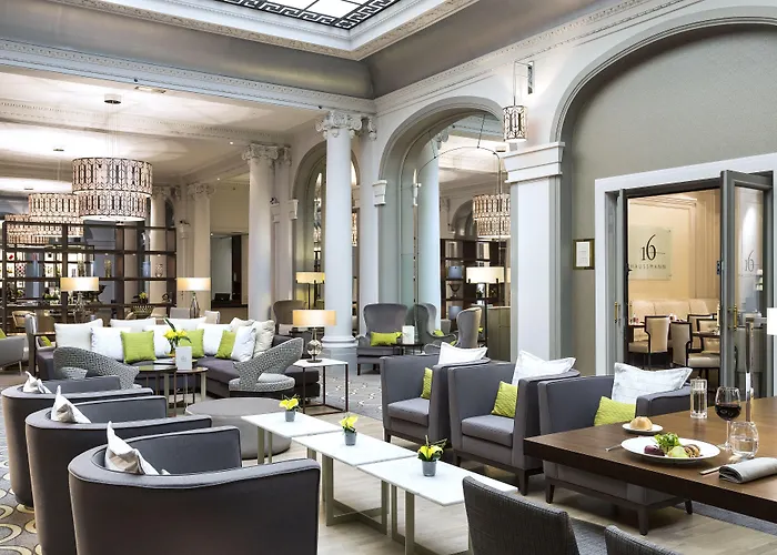 Marriott Opera Ambassador Hotel 4*