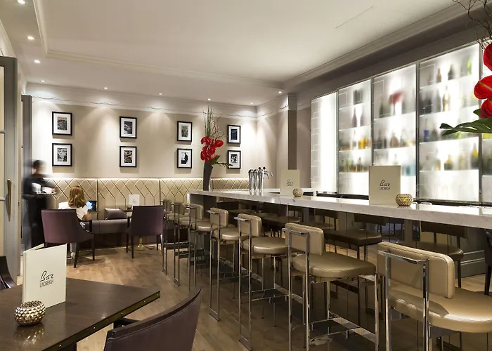 Marriott Opera Ambassador Hotel 4*