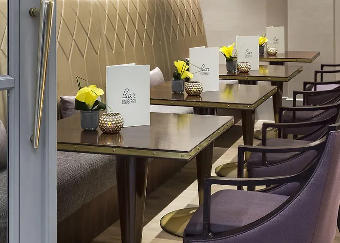 Marriott Opera Ambassador 4*