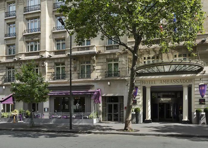 Marriott Opera Ambassador 4*