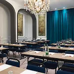 Marriott Opera Ambassador Hotel 4*