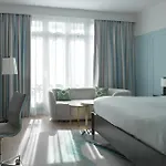 Marriott Opera Ambassador 4* Paříž