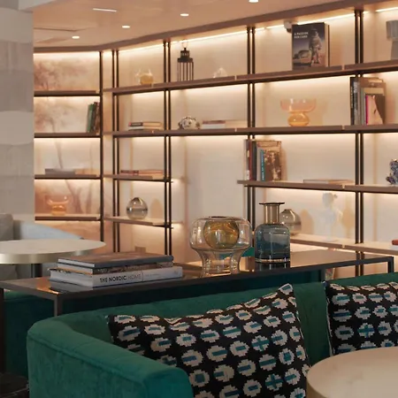 Hotel Marriott Opera Ambassador 4*